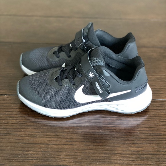 Nike Revolution 6 Flyease - Picture 5 of 7